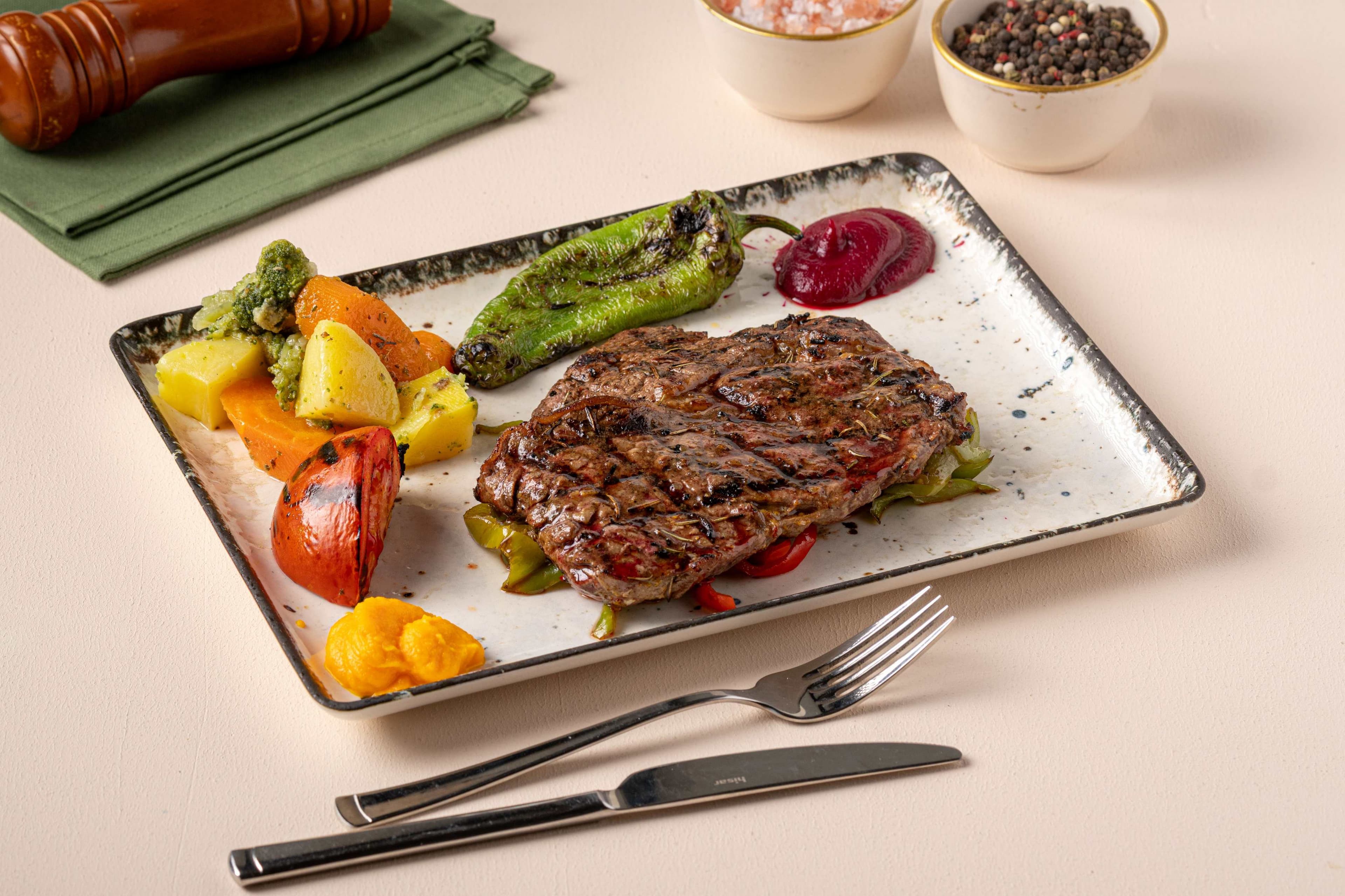 Acılı Steak Antrikot